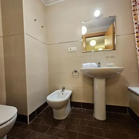 1a106 Amplio Y Comodo By R2r Consulting Gijón