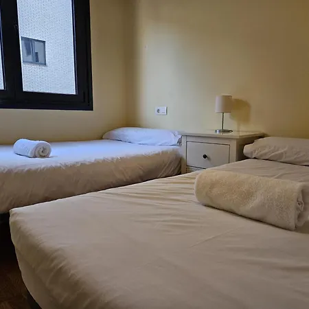 R2R - Amplio Y Comodo Apartamento - 1A106 * Gijón